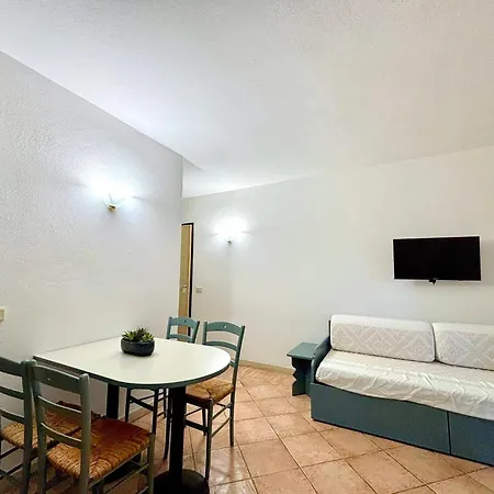 Family In Apartamento Porto Rotondo